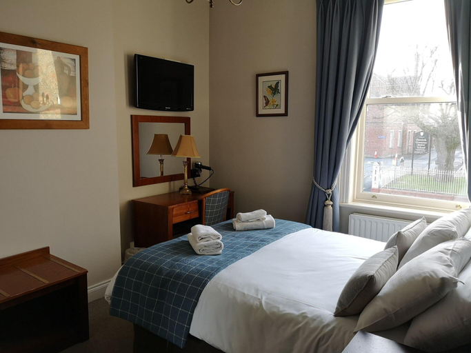 Bedroom 3, Glen Gat House