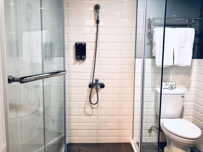 Bathroom 4, T.O Hotel Main Station, Taipei City