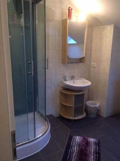 Bathroom 4