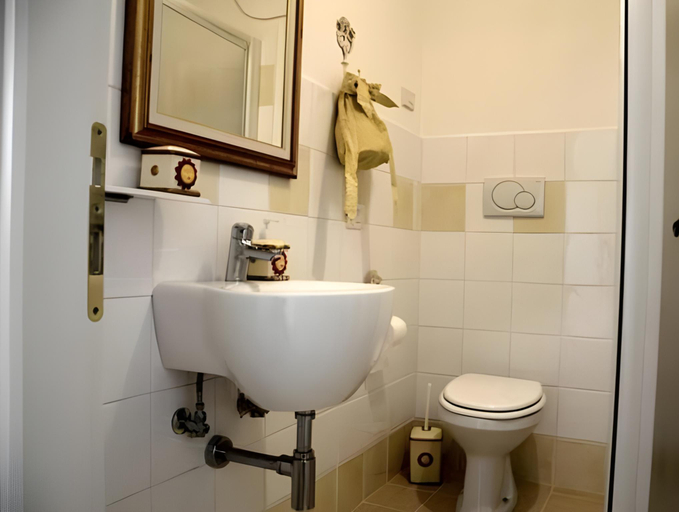 Bathroom 4, La Fabbrica Delle Idee B&B, Treviso