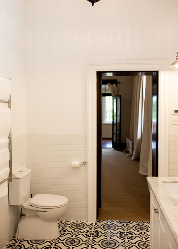 Bathroom 5, Mount William Station, Ararat