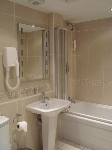 Bathroom 4, The Minster Hotel, York