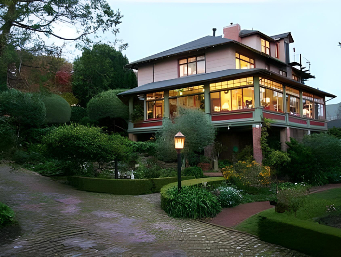 Exterior & Views, Jabberwock Inn, Monterey