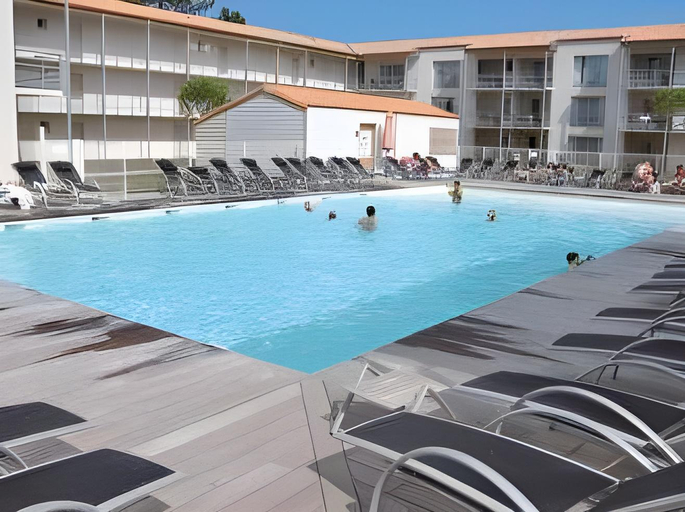 Sport & Beauty 5, Vacanceole - Le Domaine du Chateau - La Rochelle / Ile de Re, Charente-Maritime