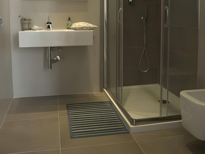 Bathroom 5, Residenza Mordini, Olbia-Tempio