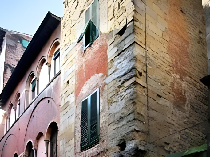 L'Antica Bifore, Lucca