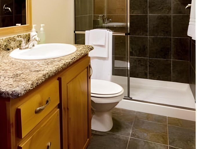 Bathroom 3, Explorer Cabins at Yellowstone, Gallatin