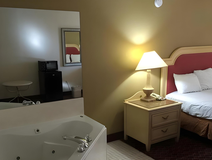 Bedroom 3, Baymont by Wyndham Philadelphia/Choctaw MS, Neshoba