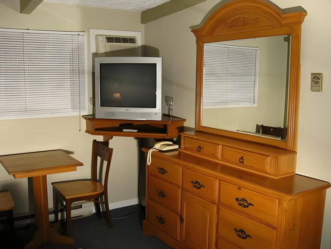 Others 5, Motel Clair Mont, Les Laurentides