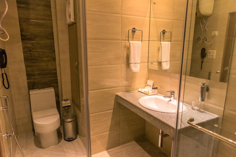 Bathroom 3, Sangai Continental The Boutique Hotel, Imphal West