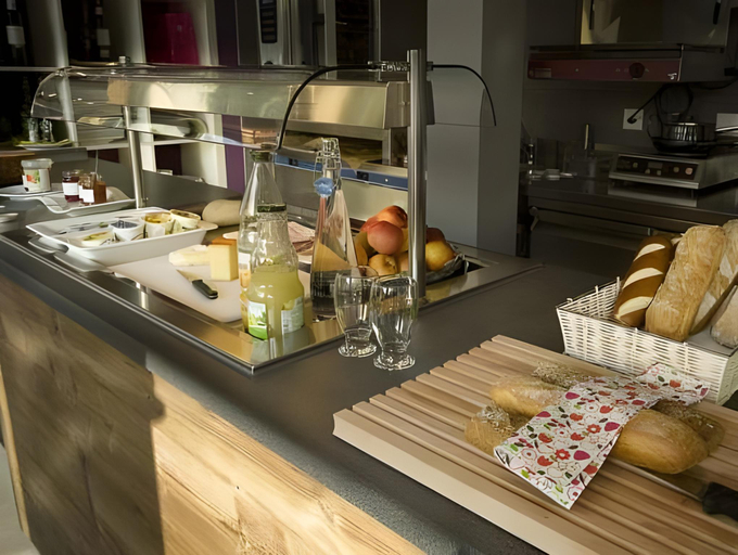 Food & Drinks 5, Hotel Oasis, Moutier