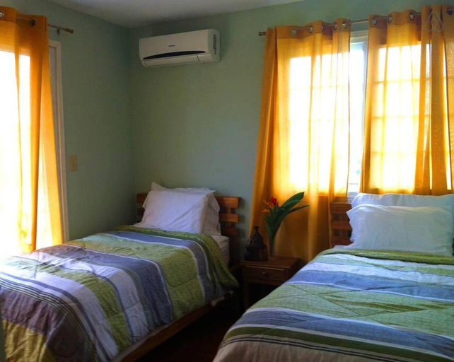 Bedroom 2, Caribbean Villages Aparments, Bocas del Toro