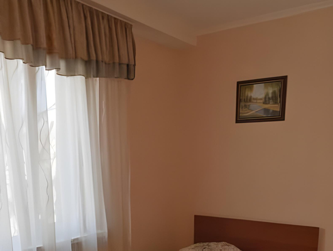 Bedroom 2, Hotel LaMa 2, Desnians'kyi