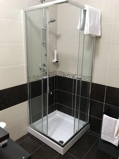 Bathroom 6