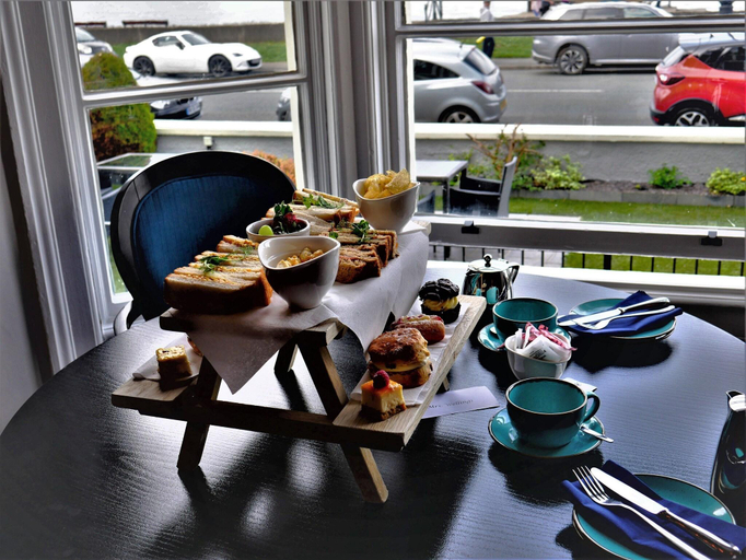 Food & Drinks 5, Regency Royal Hotel, Conwy