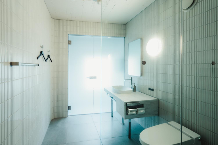 Bathroom 11