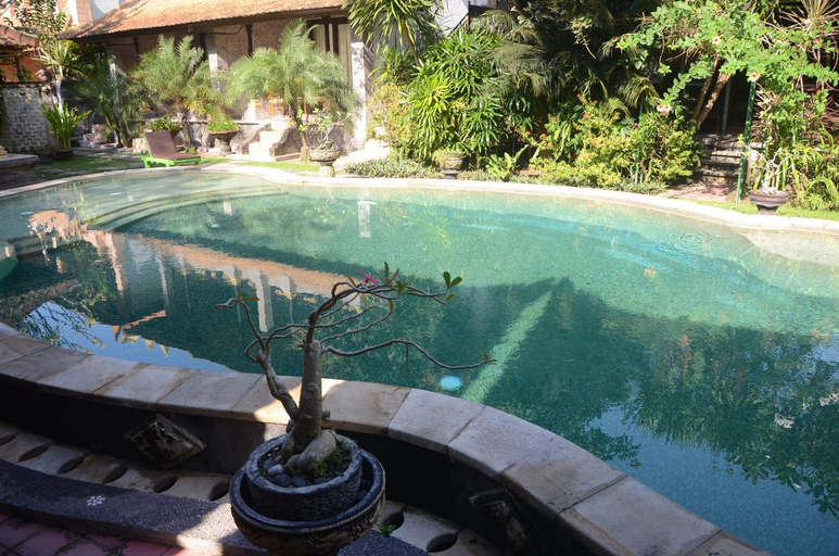 Swimming Pool 9