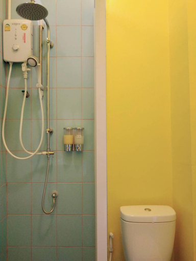 Bathroom 3, Alley51 Hotel, Muang Surat Thani