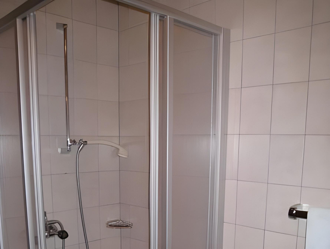 Bathroom 2, Haus Birgit, Landeck