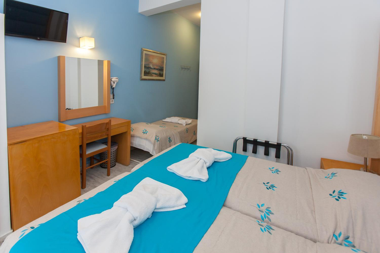 Bedroom 3, Frini Hotel, Peloponnese