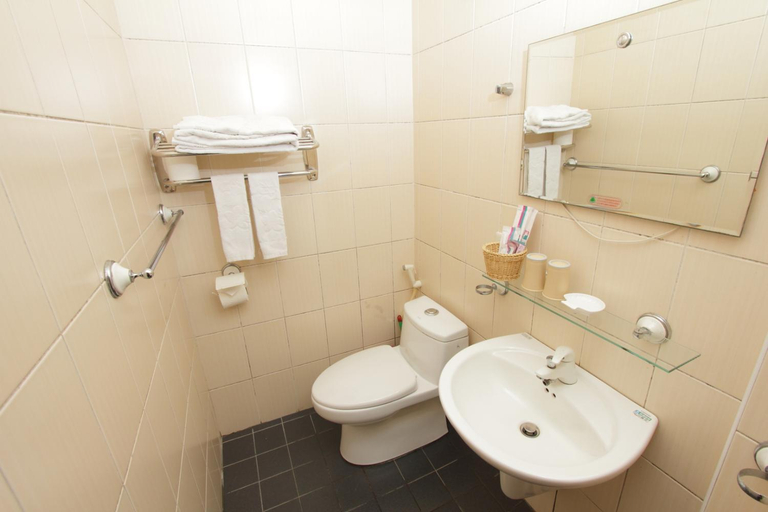 Bathroom 4, Sanyi Sakura Resort, Miaoli