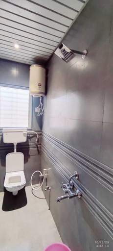 Bathroom 4, Hotel Mountain View, Nashik