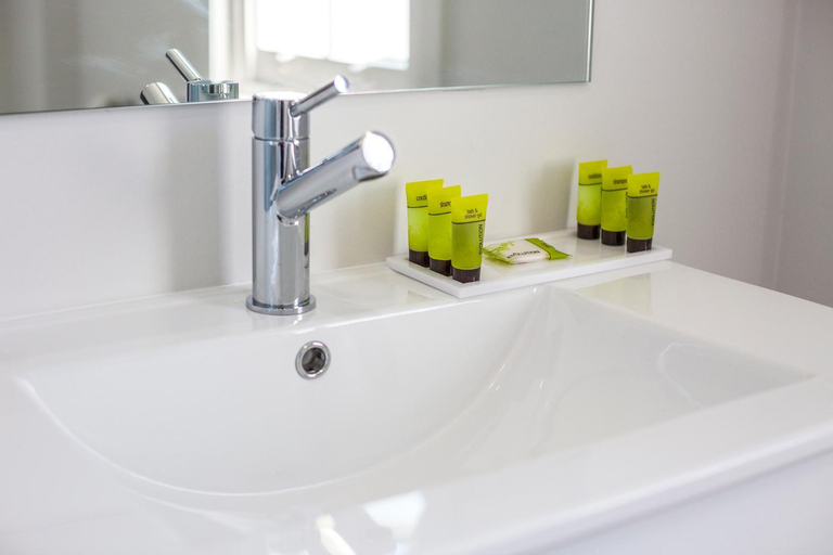 Bathroom 15