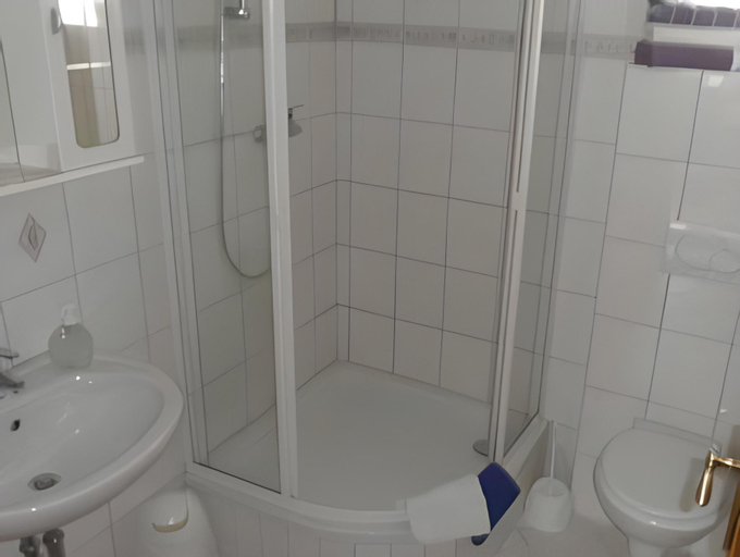 Bedroom 4, Hotel Linde, Rhein-Pfalz-Kreis