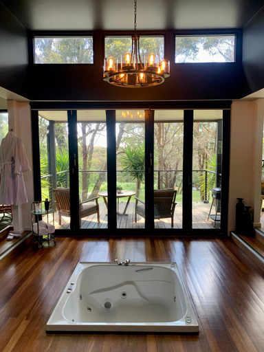 Bathroom 4, Kudos Villas, Hepburn - East