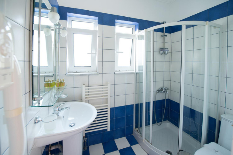 Bathroom 4, Summertime Inn, Ionian Islands