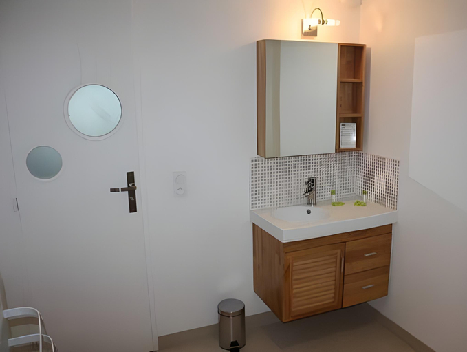 Bathroom 2, Resid'Spa Loire & Sevre, Loire-Atlantique