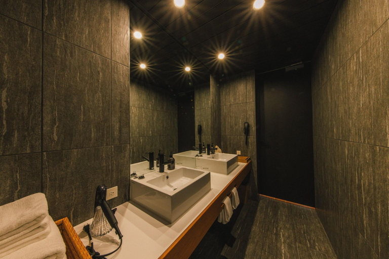 Bathroom 4, Hotel Vison, Taki