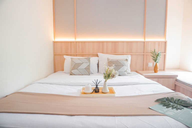 Bedroom 1, Cozy Living 2BR Apartment at Pollux Chadstone By Travelio, Cikarang