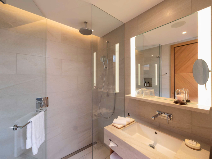 Bathroom 5