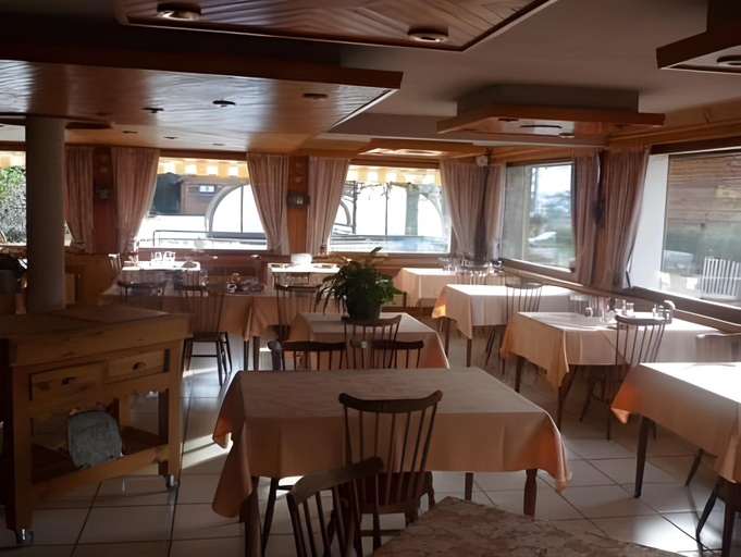 Food & Drinks 2, Hotel Alpina, Haute-Savoie