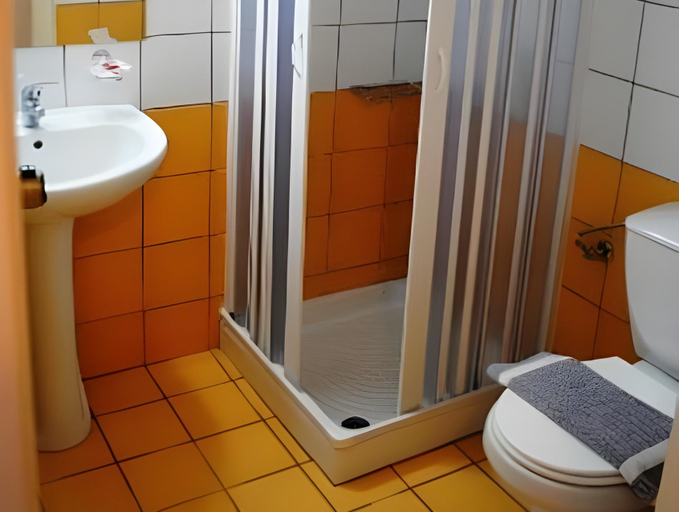 Bathroom 4, Christina Beach Hotel, Crete