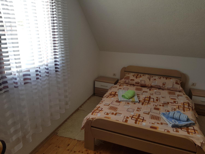 Others 3, Deluxe Studio & Rooms Zarubica