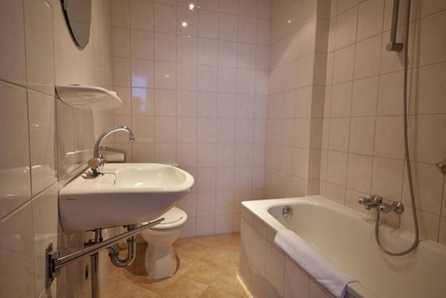 Bathroom 4