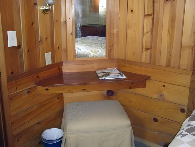 Bedroom, Lake Front Cabins, Mono