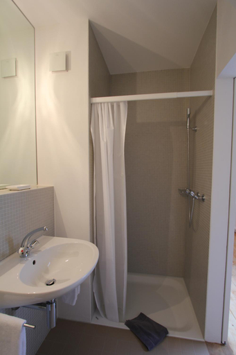 Bathroom 3, Hotel Restaurant Schwert Thun, Thun
