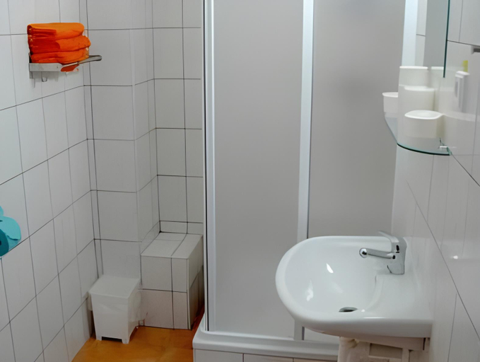 Bathroom 3, Horsky Hotel Dobra Chata, Prachatice