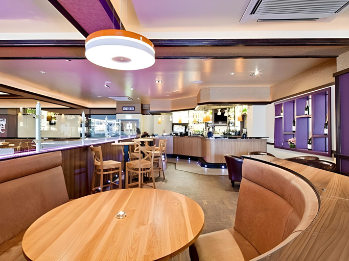 Food & Drinks 5, Drayton Manor Hotel, Staffordshire