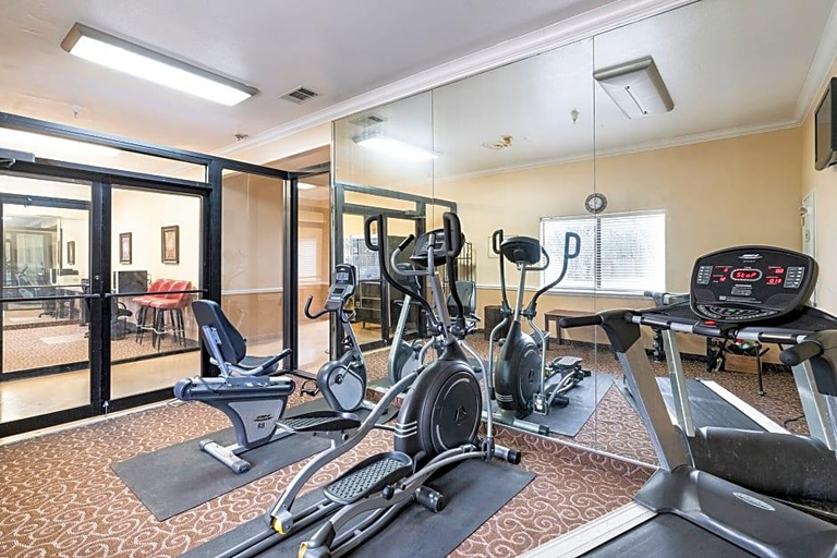 Exterior & Views 2, Americas Best Value Inn & Suites, Fort Bend