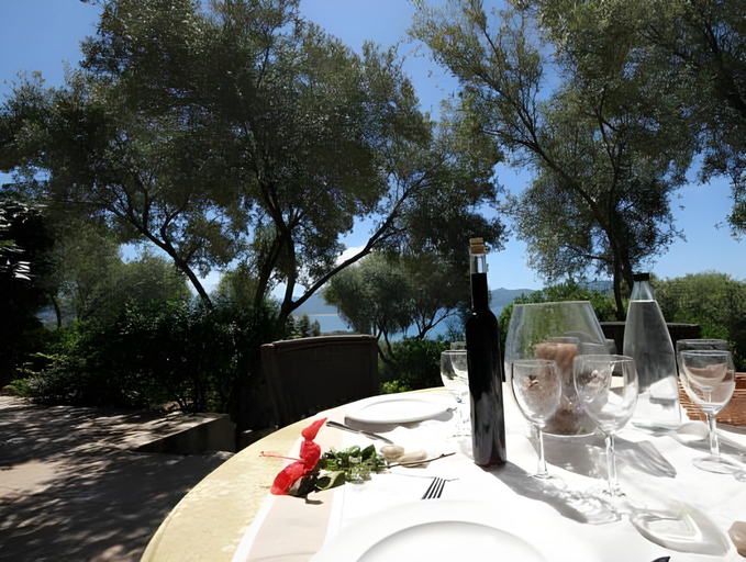 Food & Drinks 5, Residence Arco Plage, Corse-du-Sud