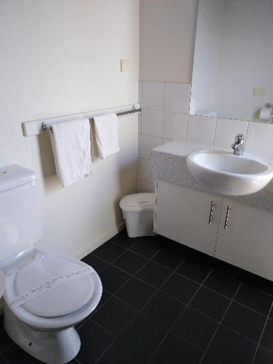 Bedroom 2, Koonwarra Holiday Park, E. Gippsland - Bairnsdale