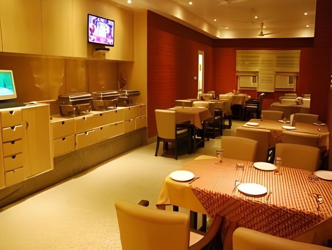 Food & Drinks 4, Hotel Malik Residency, Kanpur Nagar