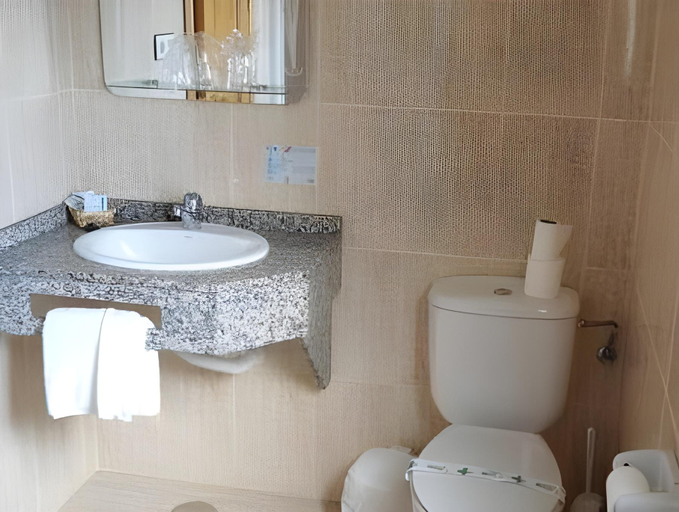 Bathroom 4, Hotel Trabuco, Murcia
