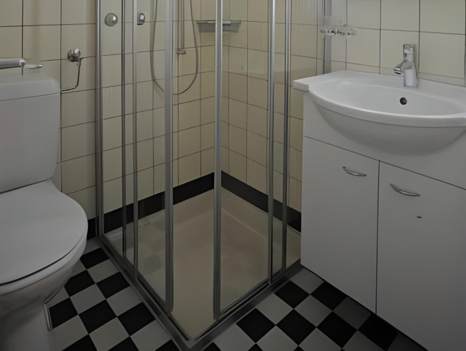 Bathroom 3, Berghotel Trubsee - Accessible Only by Cable Car, Nidwalden