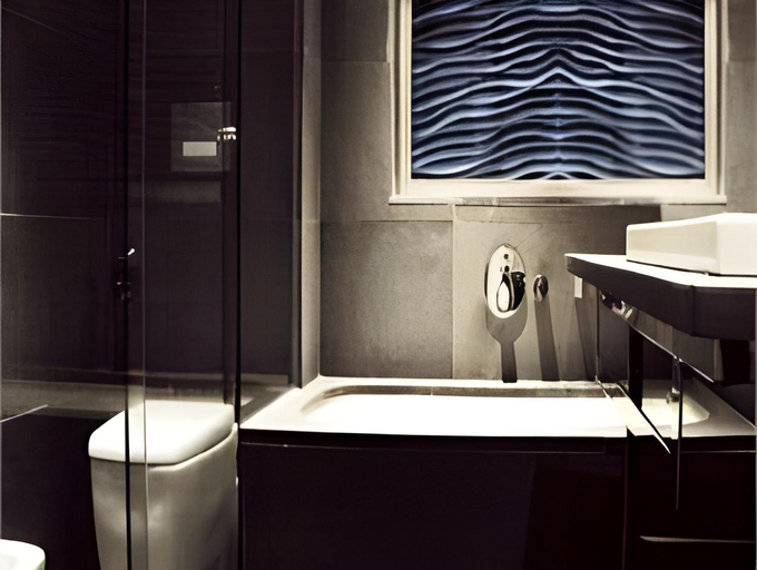 Bathroom 5, Suites Avenue, Barcelona