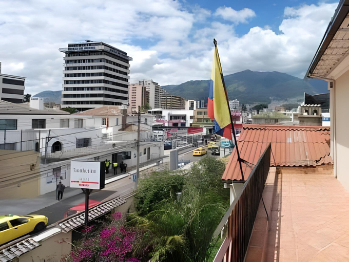 Others 4, Travellers Inn, Quito